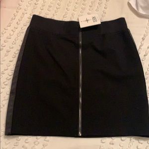 NWT LF Pencil Skirt